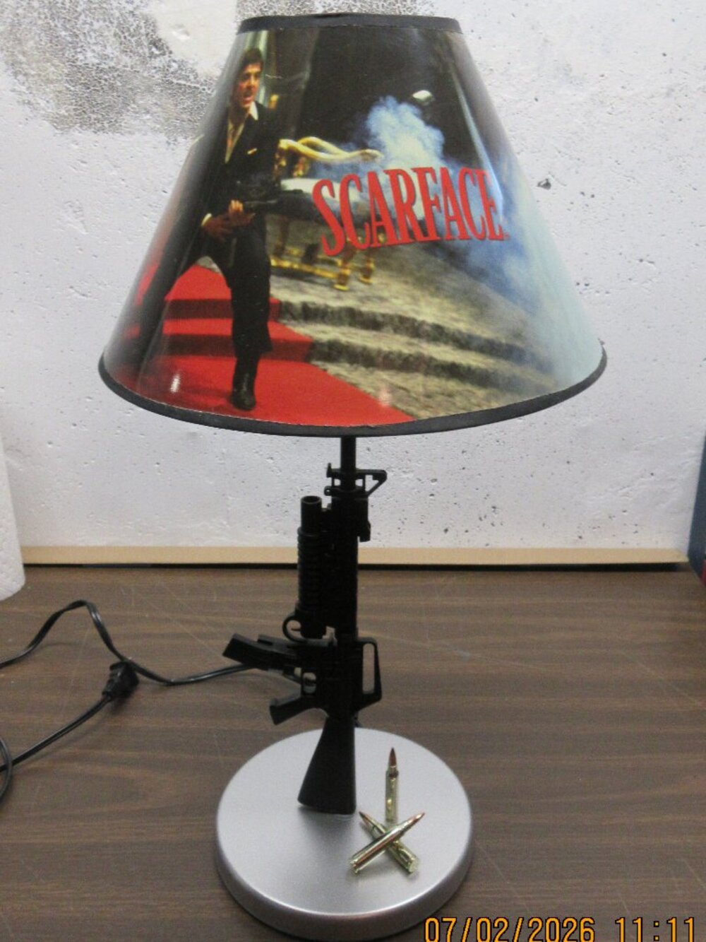 Electric "Scarface" Themed Lamp
